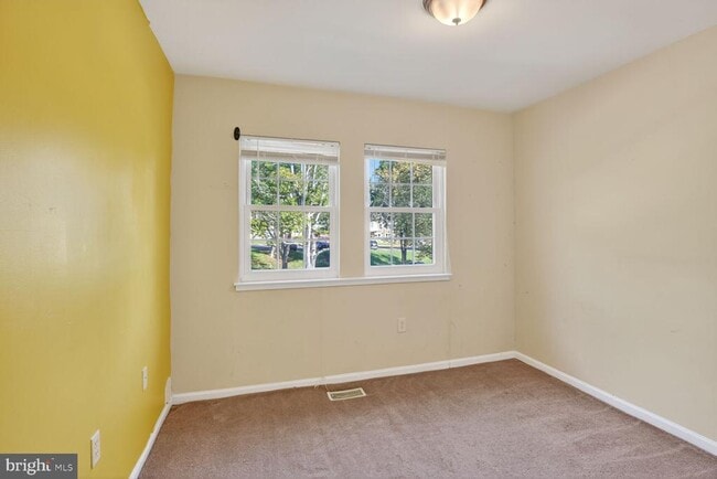 Building Photo - 7706 Swan Terrace