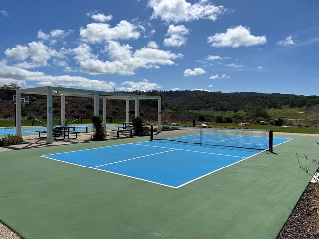 Building Photo - AMAZING 3+ bed, 2.5-bath Executive Home in Rice Ranch Community!