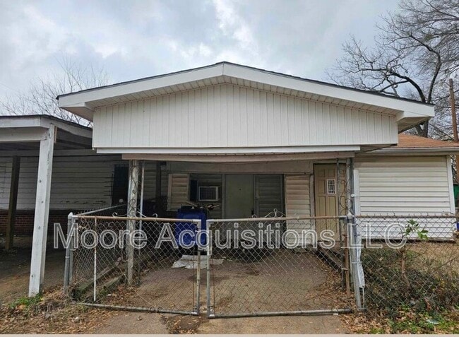 Building Photo - 1811 Nowlin St