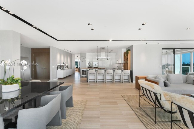 Building Photo - 4701 Meridian Ave