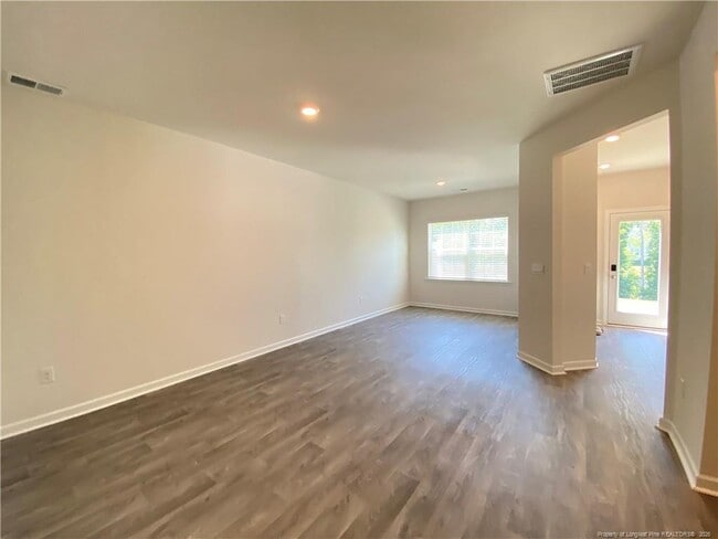 Building Photo - 112 Starlight St