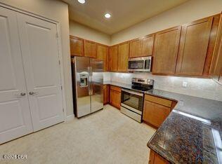 Building Photo - 802 Aldenham Ln