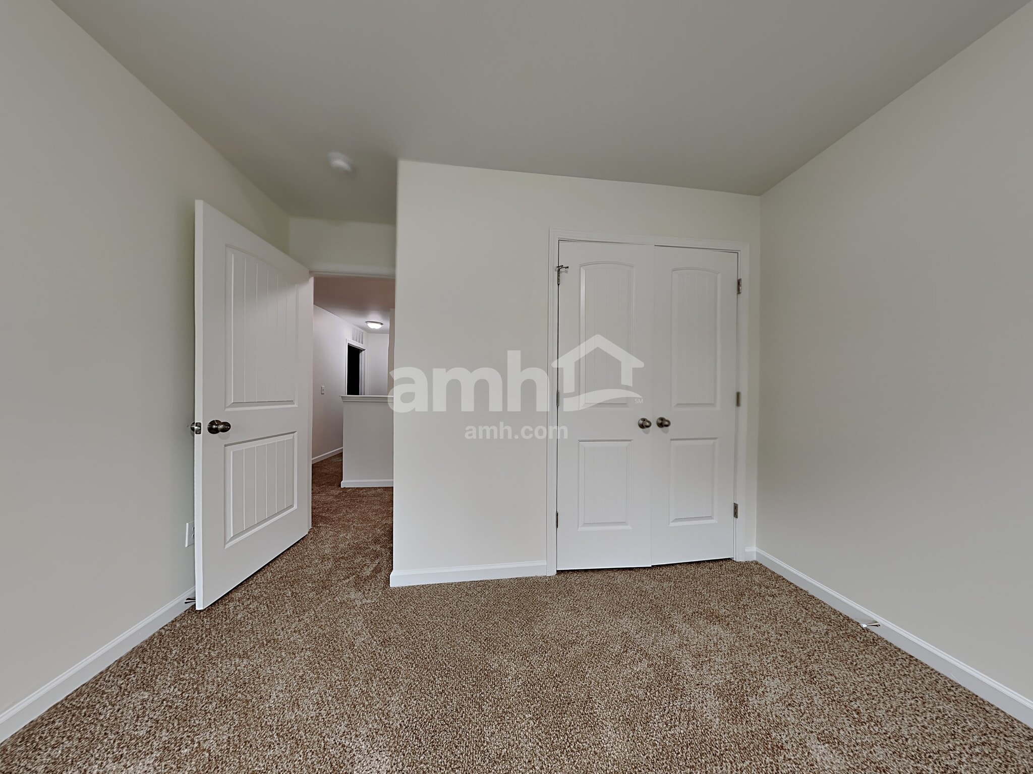 Building Photo - 5 Chadbrook Ct