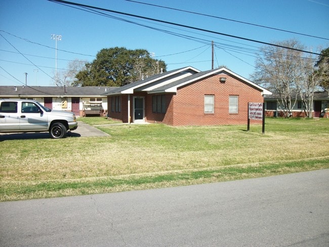 Building Photo - Cardinal Park Apartments