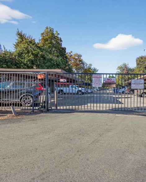 Gated, Carport Parking - 4332 Pacific Ave