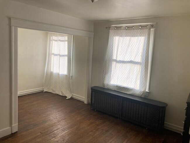 Building Photo - 3254 Dawson St