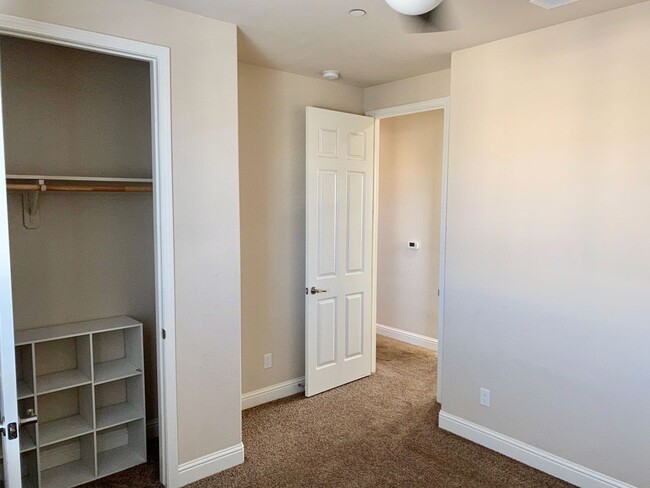 Building Photo - $2,750 3 Bd + Loft, Solar - Copper River G...