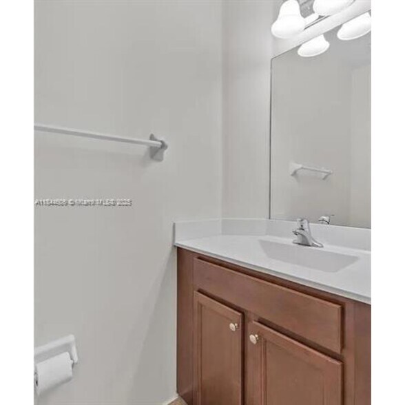 Building Photo - 10620 NW 88th St