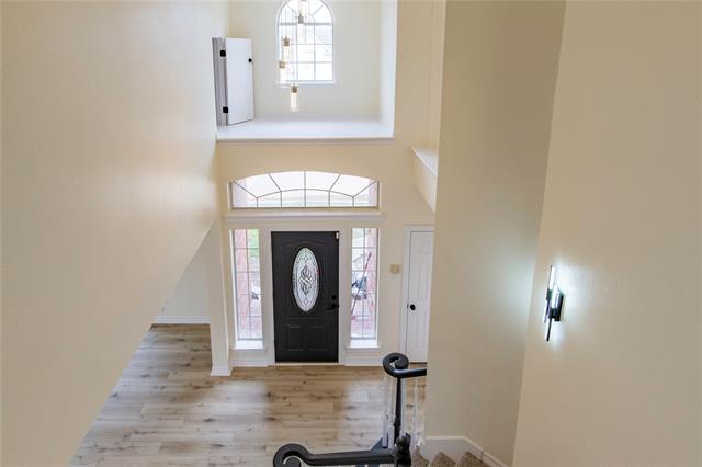Building Photo - 3004 Normandy Dr