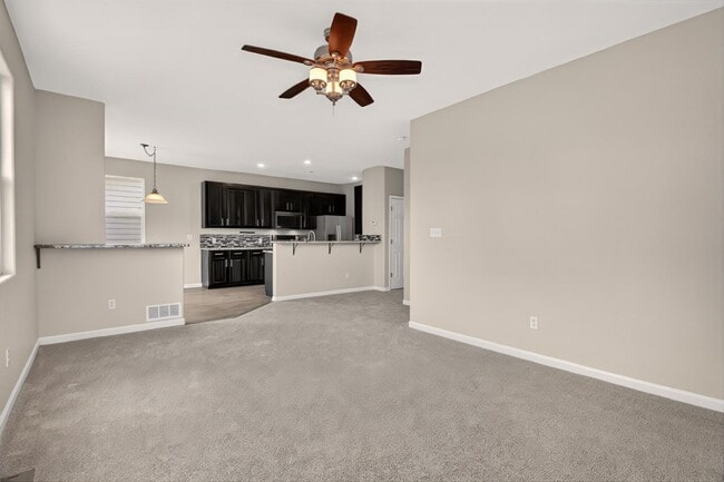 Building Photo - 2017 Capital Dr