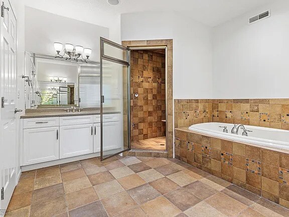 Building Photo - 3577 Woodbury Ct S