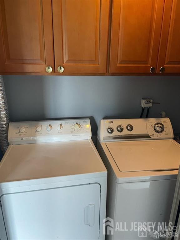 Building Photo - 402 Metuchen Dr