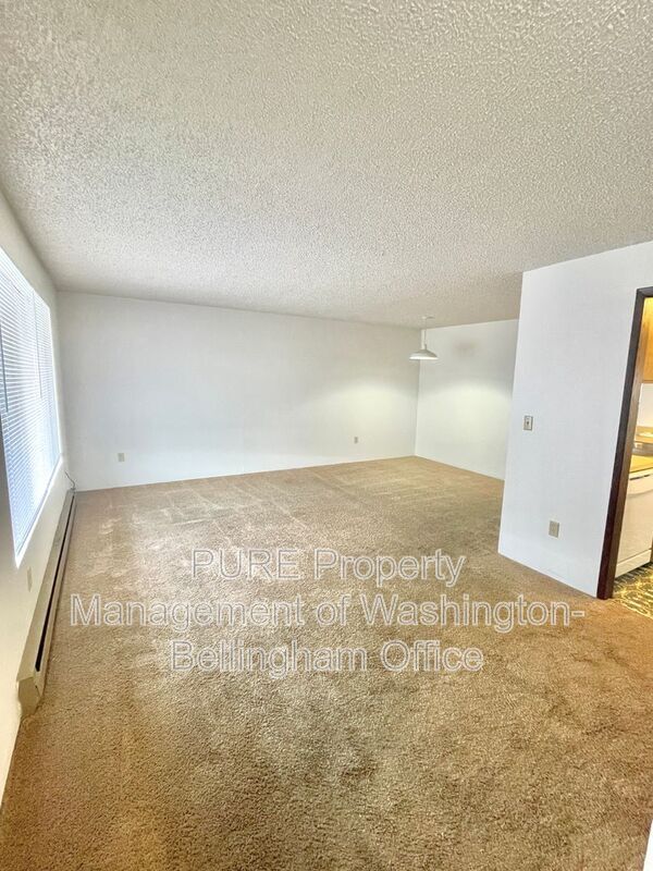 Building Photo - 808 21st St
