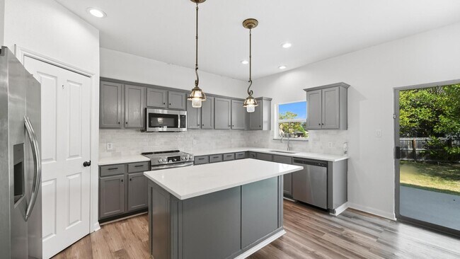Building Photo - 568 Slippery Rock