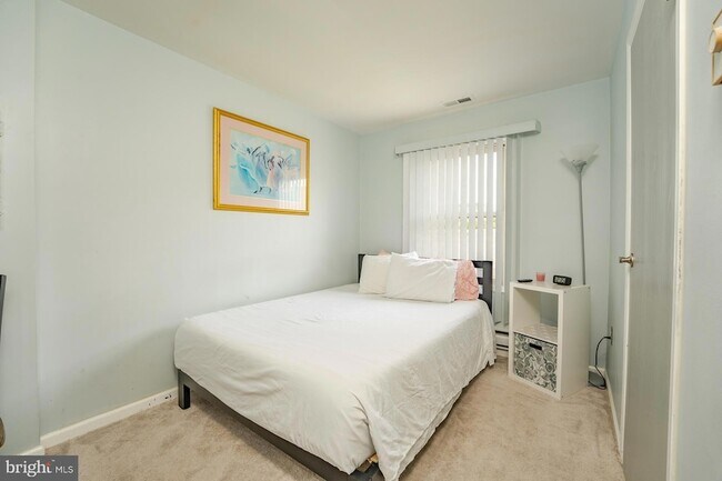 Building Photo - 545 N Connecticut Ave