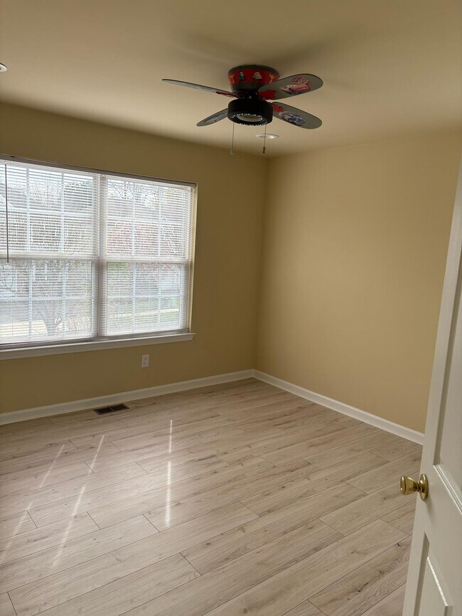 Building Photo - 283 Fountayne Ln