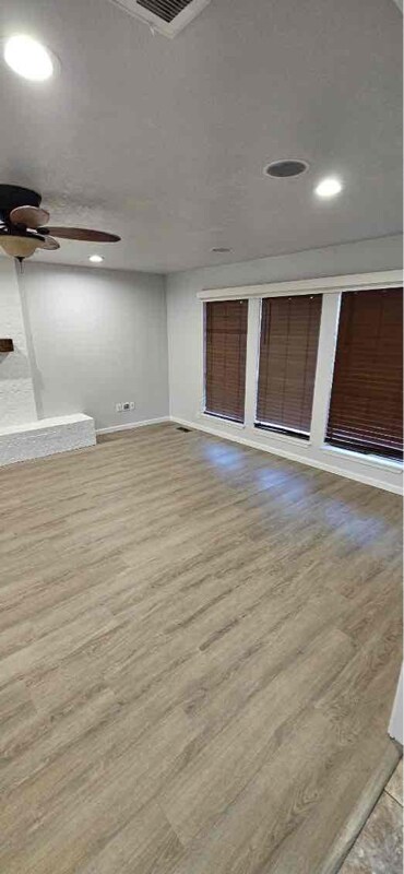 Building Photo - 2308 Shady Tree Ln