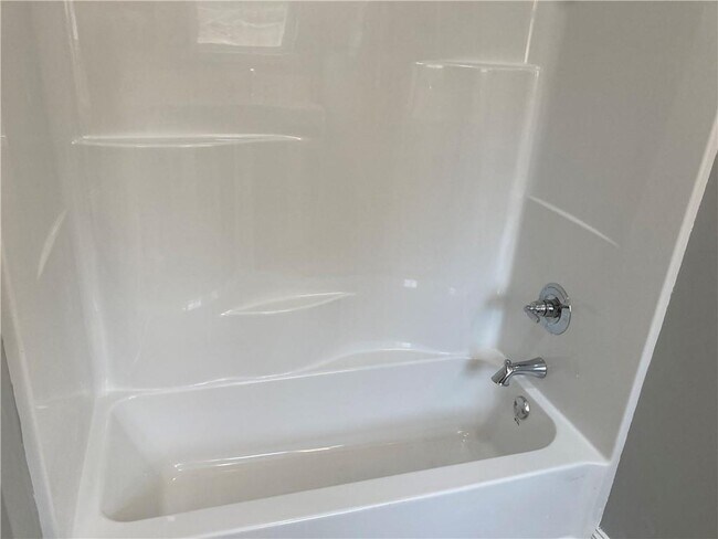 Building Photo - 100 Dickerson Rd