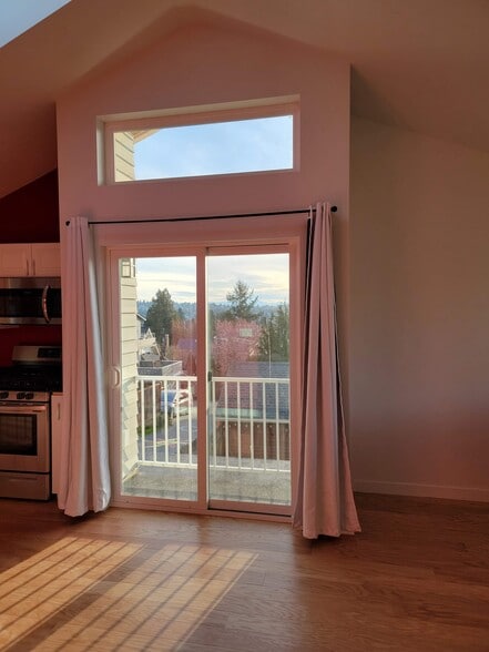 Balcony off living area - 336 N 73rd St