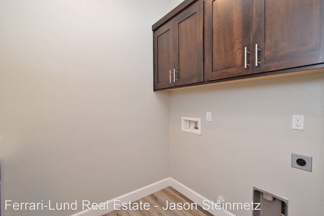 Building Photo - 3 br, 3 bath House - 280 Starboard