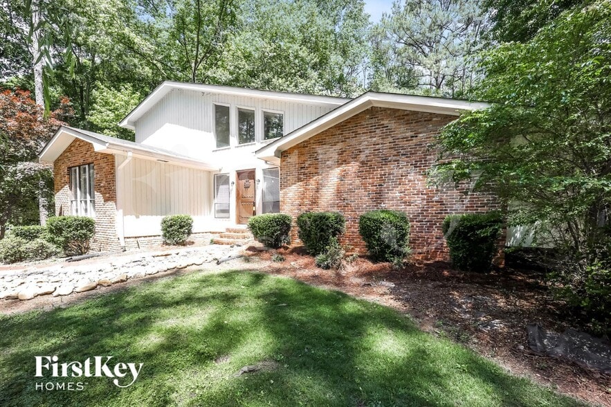 Building Photo - 815 San Remo Ct