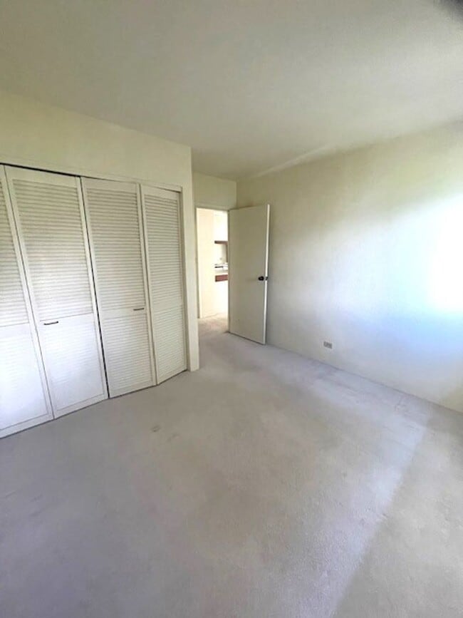 Building Photo - 2 Bedroom / 2 Bath / 2 Parking at Poha Kea...