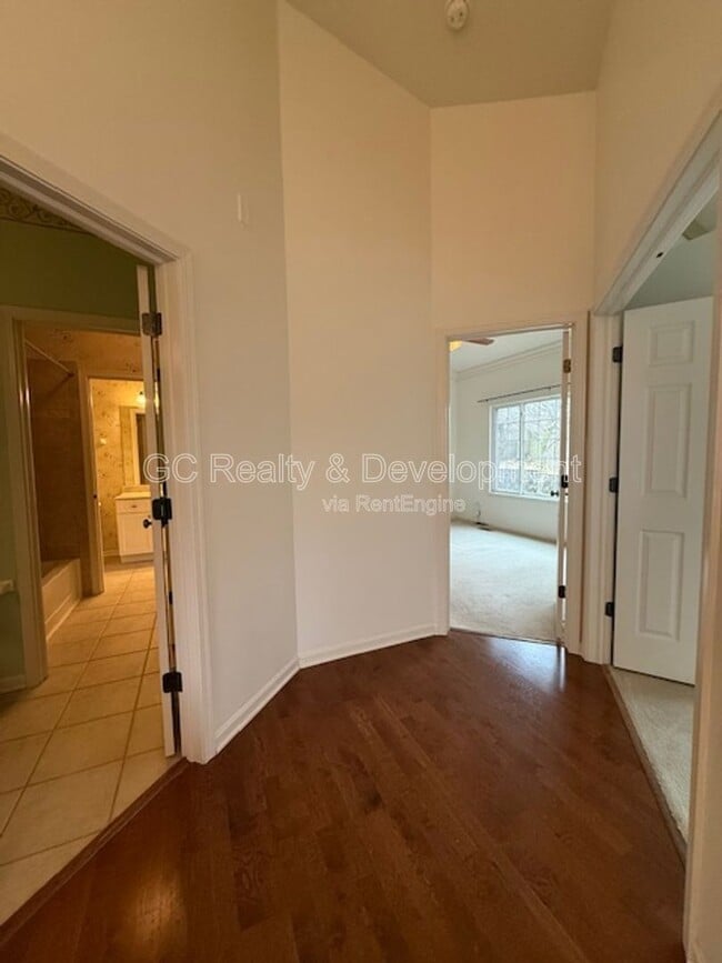 Building Photo - 2481 Hearthstone Dr