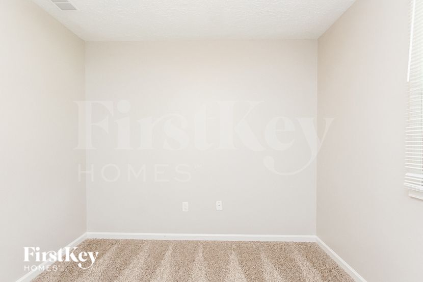 Building Photo - 127 E Edgewood Ave