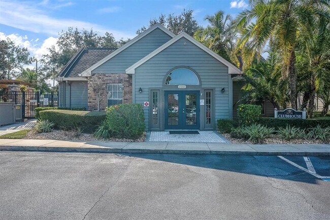 Building Photo - 2500 Winding Creek Blvd