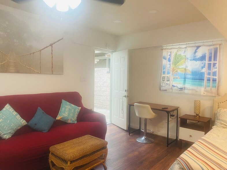 Primary Photo - 604 17th St