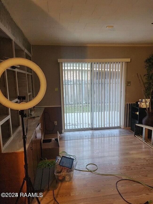 Building Photo - 4110 N University Ave