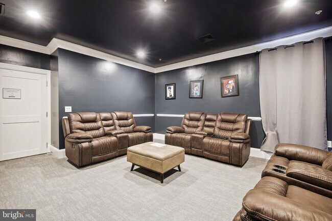Building Photo - 2465 Army Navy Dr