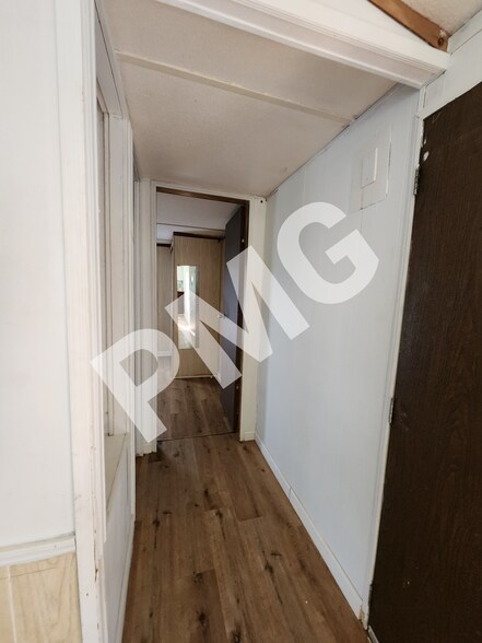 Building Photo - 306 Gethsemane Dr
