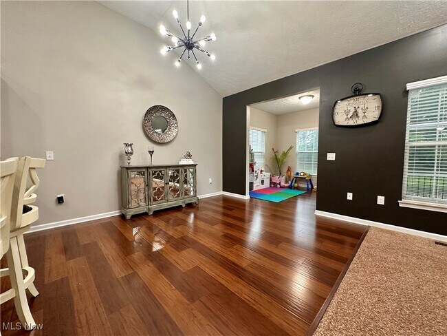 Building Photo - 10456 Dogwood Dr