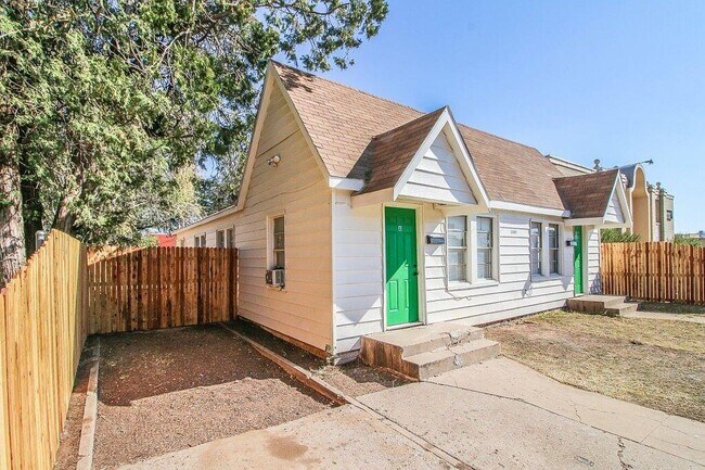 Building Photo - 1805 Avenue R