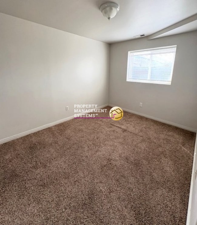 Building Photo - 4 Bedroom Home in Taylorsville!
