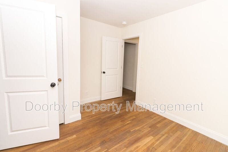 Building Photo - 908 Wheeler Ave