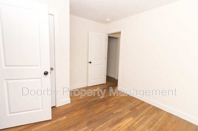 Building Photo - 908 Wheeler Ave