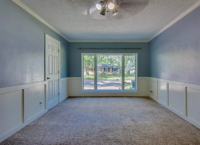 Building Photo - Don't miss out on this beautiful home!