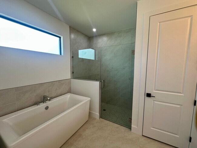 Building Photo - Brand New Cape Coral POOL Home- Available Now