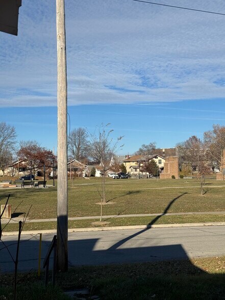 Building Photo - 1832 Franklin Ave