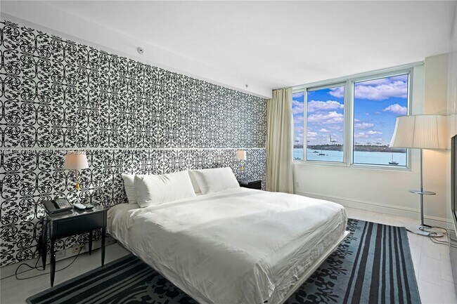 Building Photo - 1100 West Ave