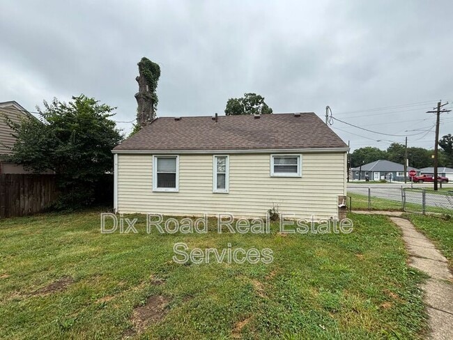 Building Photo - 2701 Tylersville Rd