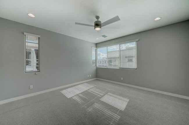 Building Photo - 7439 E Conquistadores Dr