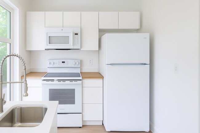 Building Photo - 3 Pacific Cir