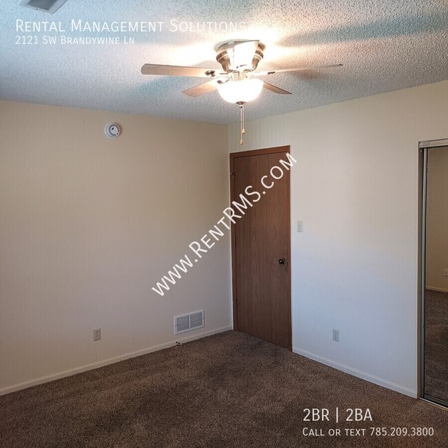 Building Photo - 2121 SW Brandywine Ln