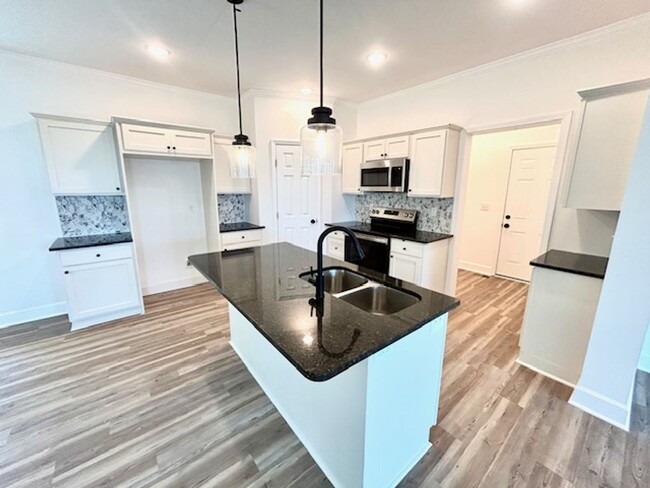 Building Photo - New Construction Home located in Guntersvi...