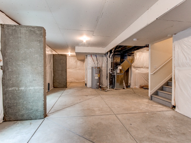 Building Photo - 678 176th Ave