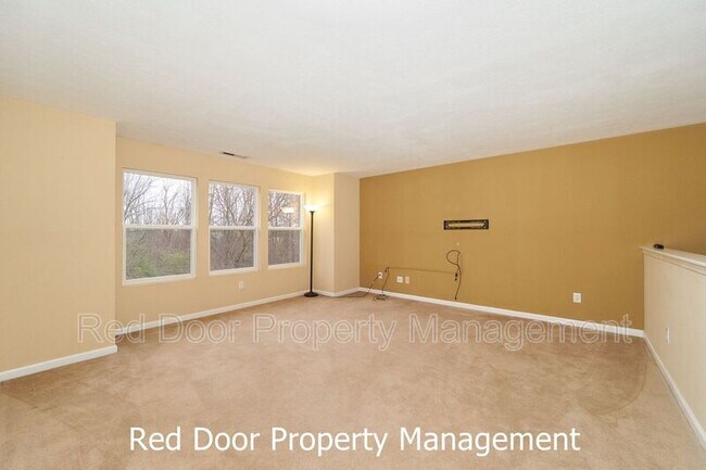 Building Photo - 7844 Bombay Ln