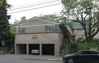 Building Photo - 712 Summit Ave E